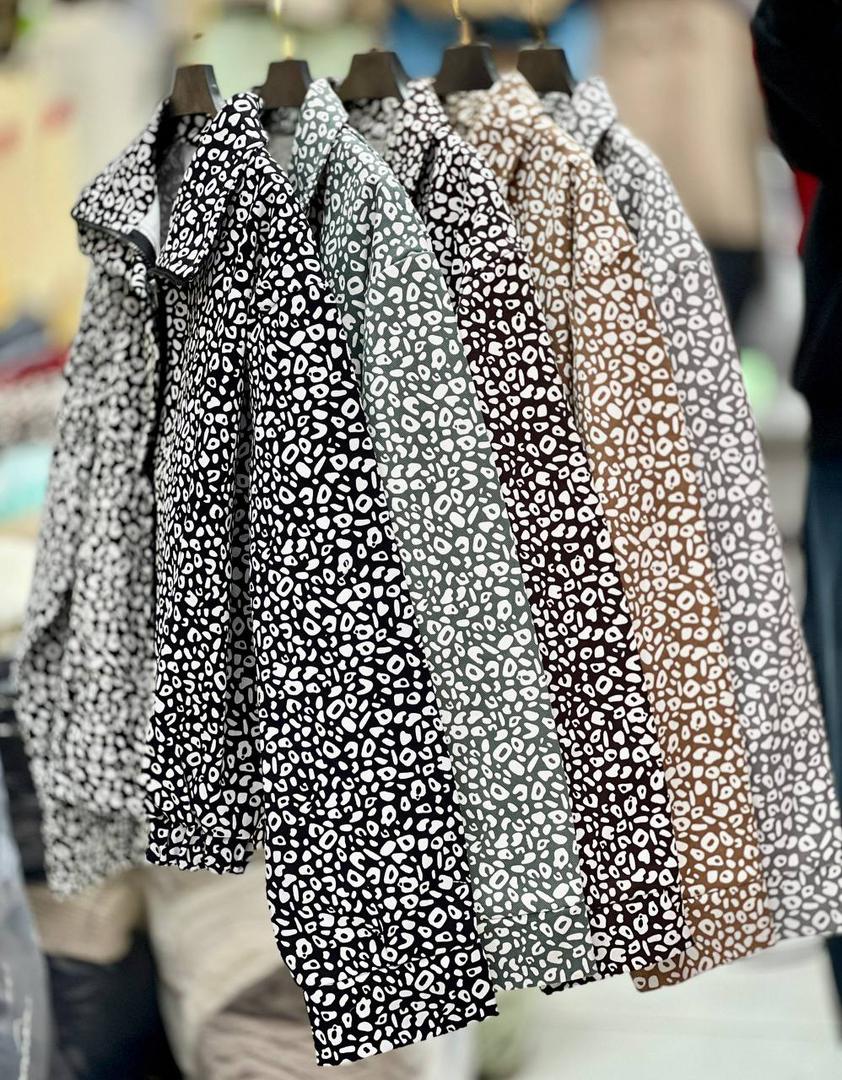 جکت زنانه یقه دار پلنگی - کتان گرم فری سایز 38 تا 46 - طرح لئوپارد