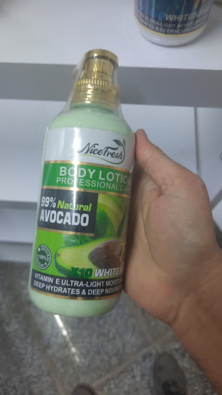 لوسیون  بدن نایس فرش مناسب پوست خشک و کم‌آب ویتامین E و آووکادو  با آبرسانی عمیق