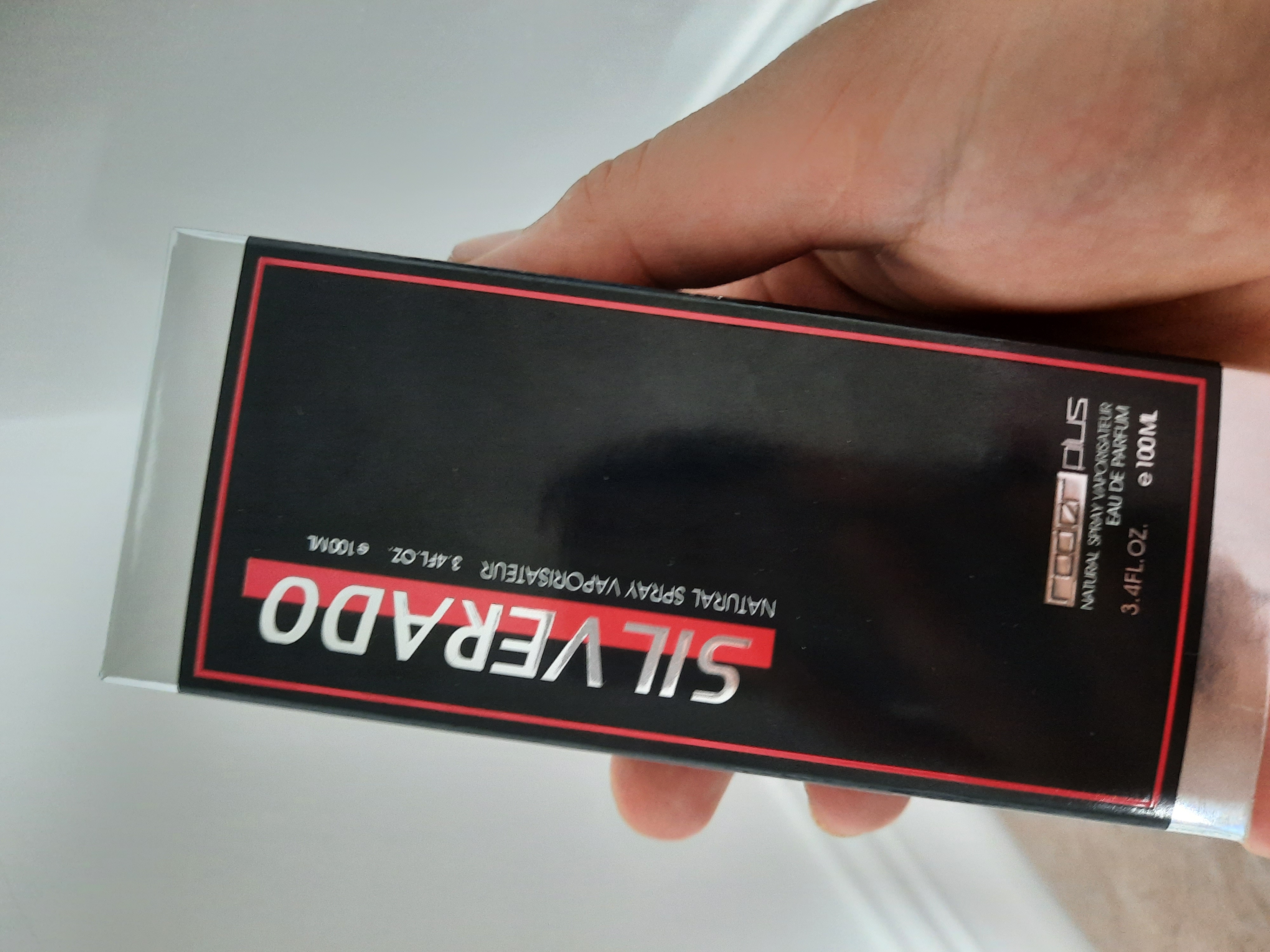 ادکلن مردانه سیلورادو PLUS ادو پرفیوم 100 میلی‌لیتر – رایحه خنک و تلخ چوبی با نت‌های مرکباتی و ادویه‌ای، مناسب استفاده رسمی و روزانه