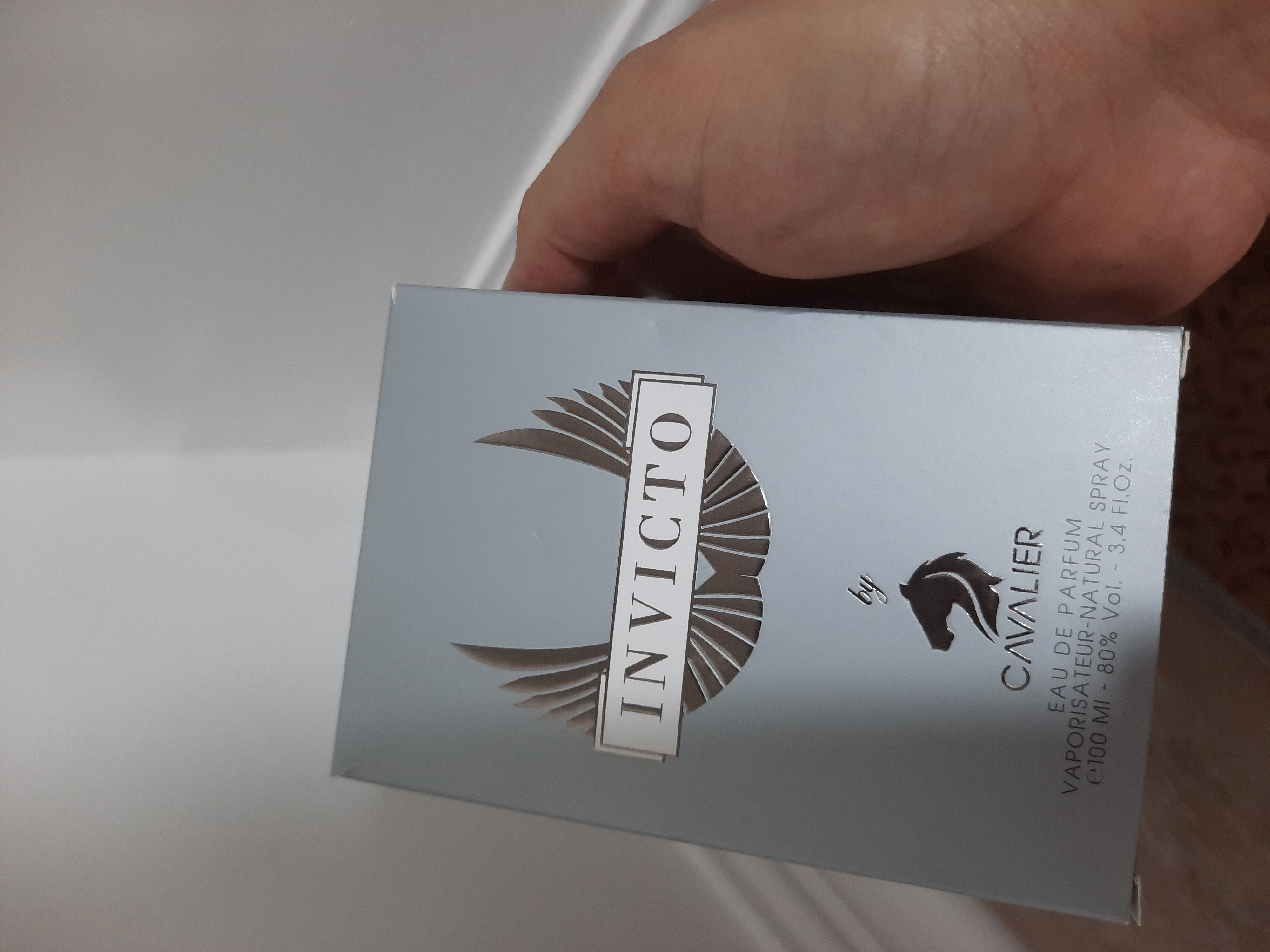 عطر ادکلن اینویکتو کاوالیر (Cavalier Invicto) الهام گرفته از Paco Rabanne Invictus | رایحه خنک و شیرین مردانه، اسپرت و با وقار – 100 میل - مناسب فصول بهار و تابستان