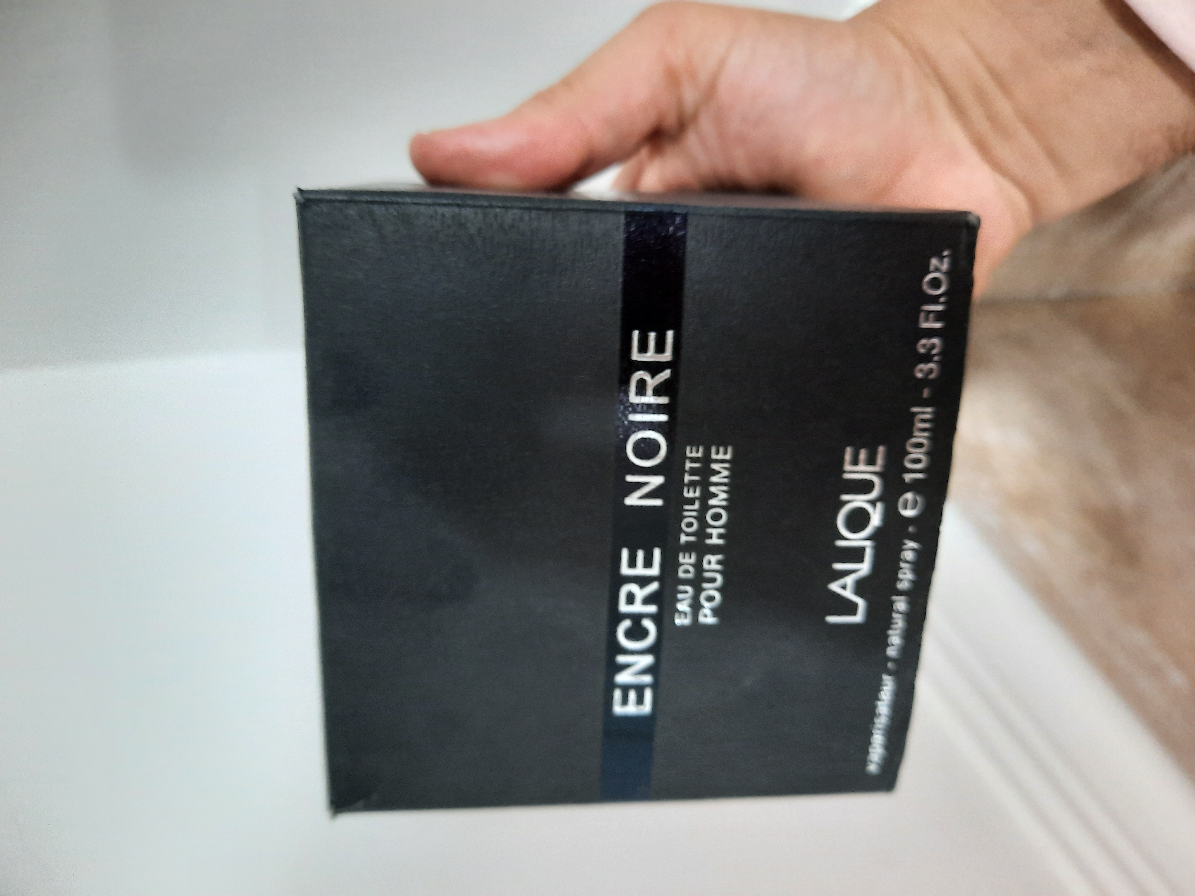 ادکلن مردانه لالیک انکر نویر Lalique Encre Noire EDT | رایحه چوبی تلخ و مرموز، خنک و شیک مناسب آقایان کاریزماتیک