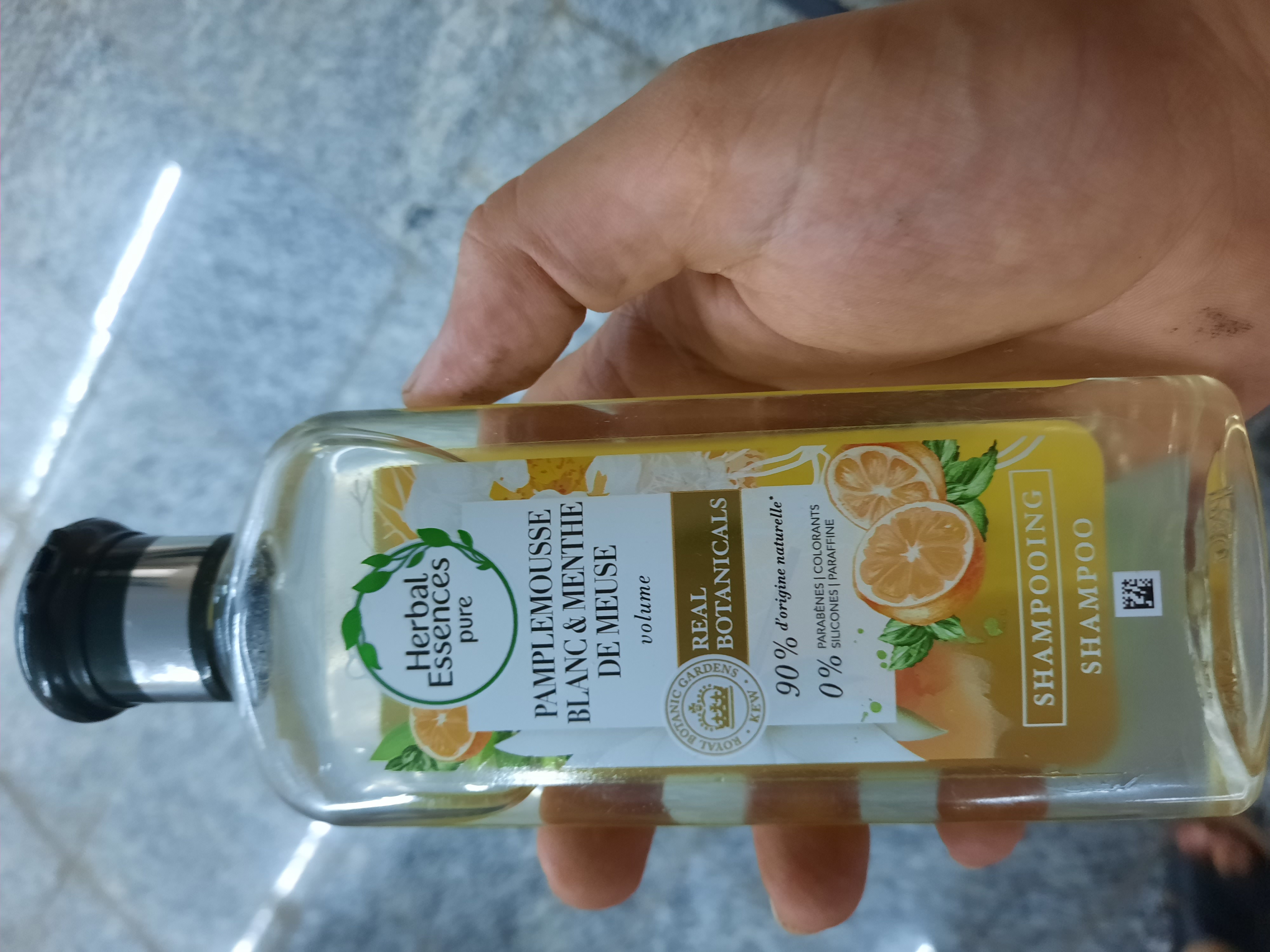 شامپو حجم دهنده هربال اسنسس مدل گریپ فروت سفید و نعناع Herbal Essences Pure Volume Shampoo