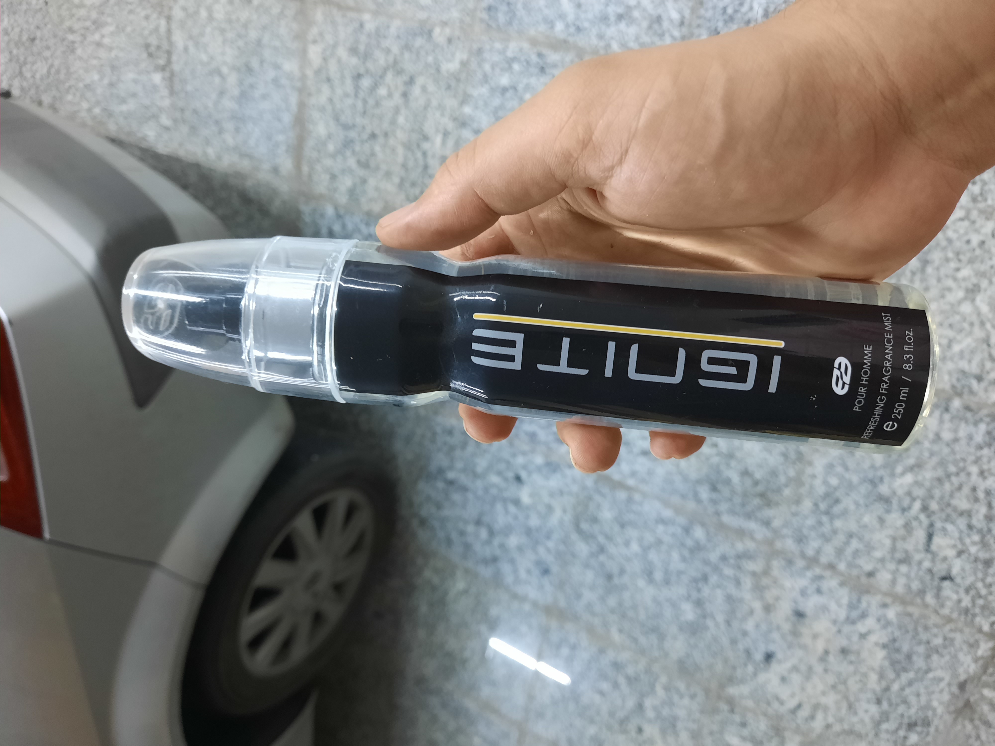 بادی میست مردانه ایگنایت Ignite Pour Homme حجم 250 میل | رایحه خنک و تلخ الهام گرفته از عطرهای مردانه اسپرت | خوشبوکننده بدن مردانه جذاب و پرانرژی